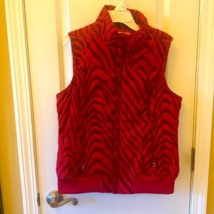 Artiat’s Women’s Zebra Print Red Size M Puffer Vest